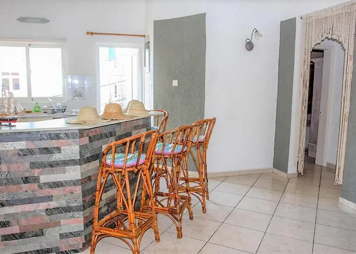 Charming Residence Near The Beach-Orchidees